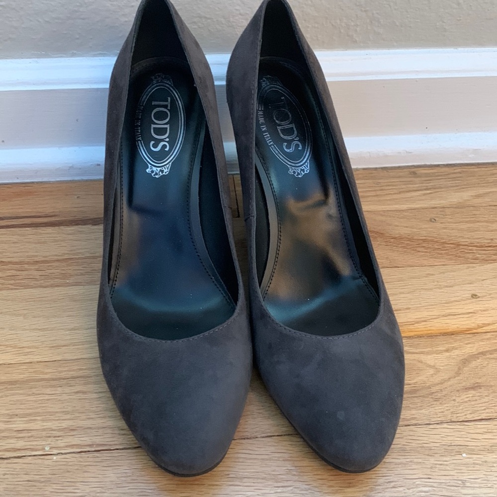 Tod’s Suede leather pump - dark grey with wood wedge heel